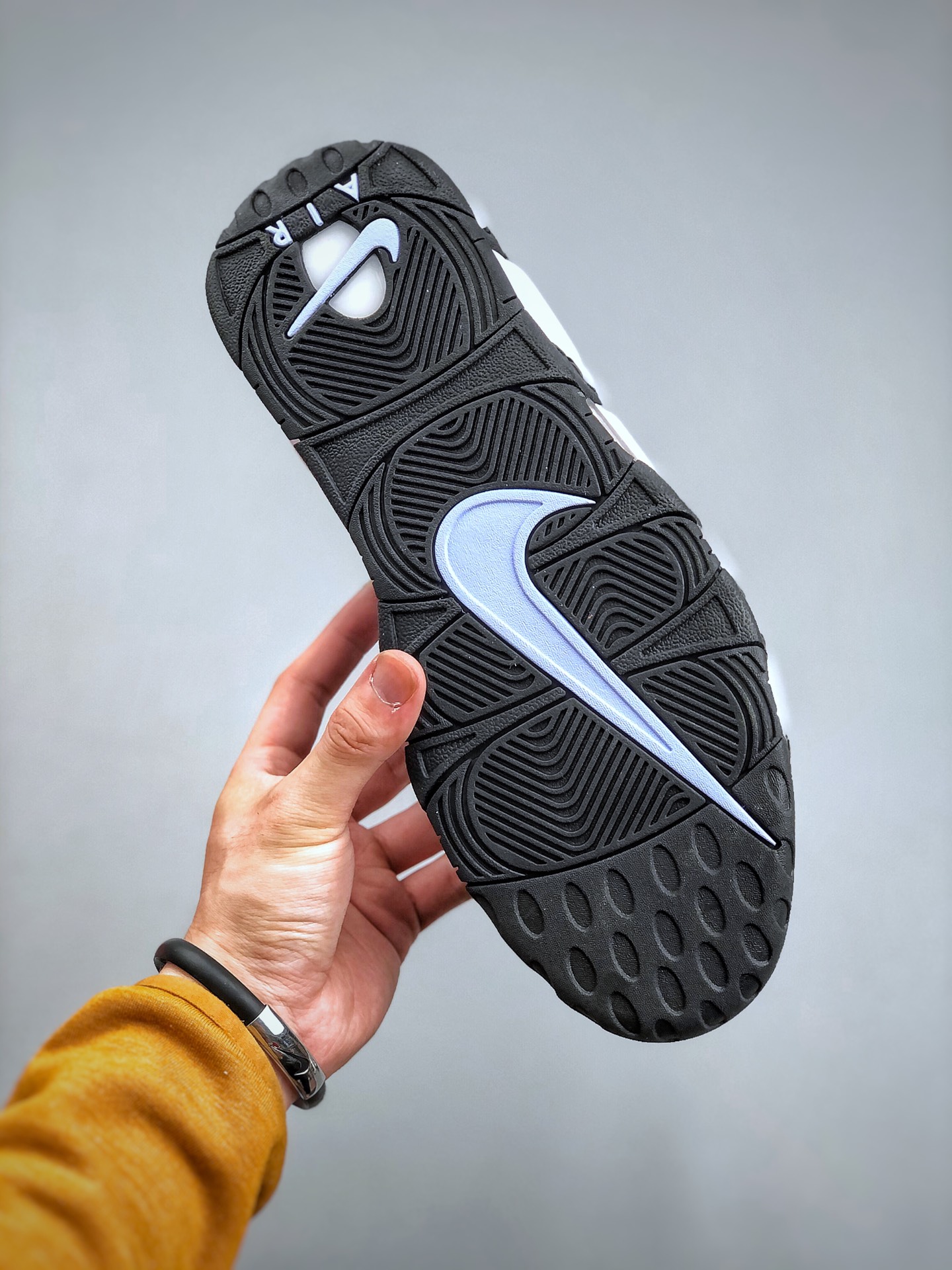 Nike Sneakers-333