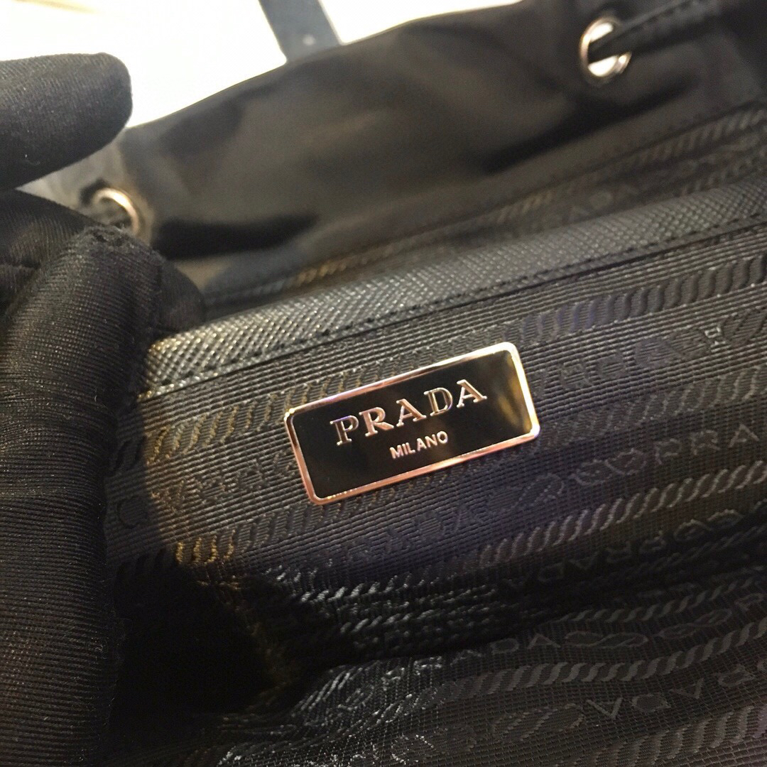 Prada bag-121