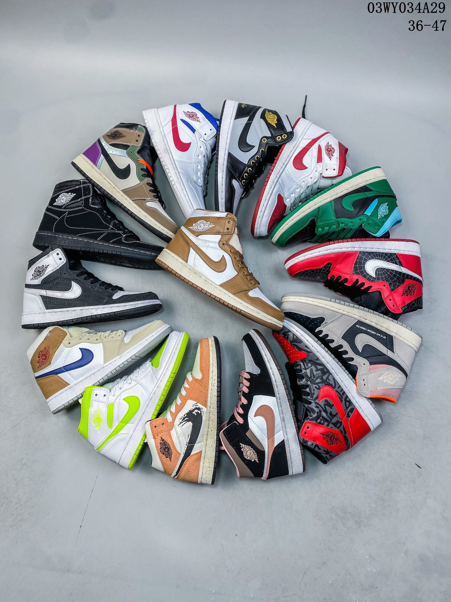 Nike Sneakers-343