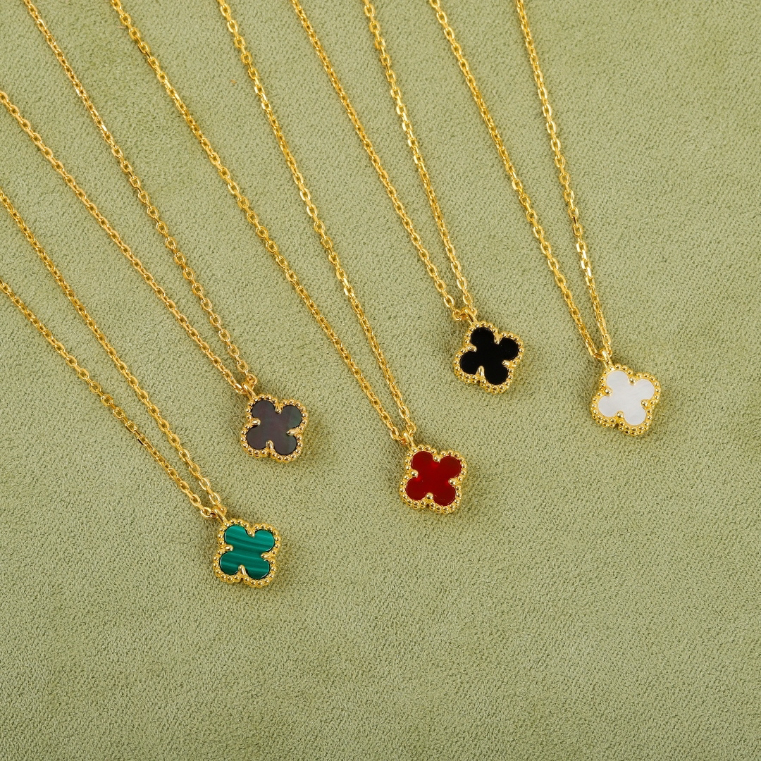 Van Cleef & Arpels necklace-130