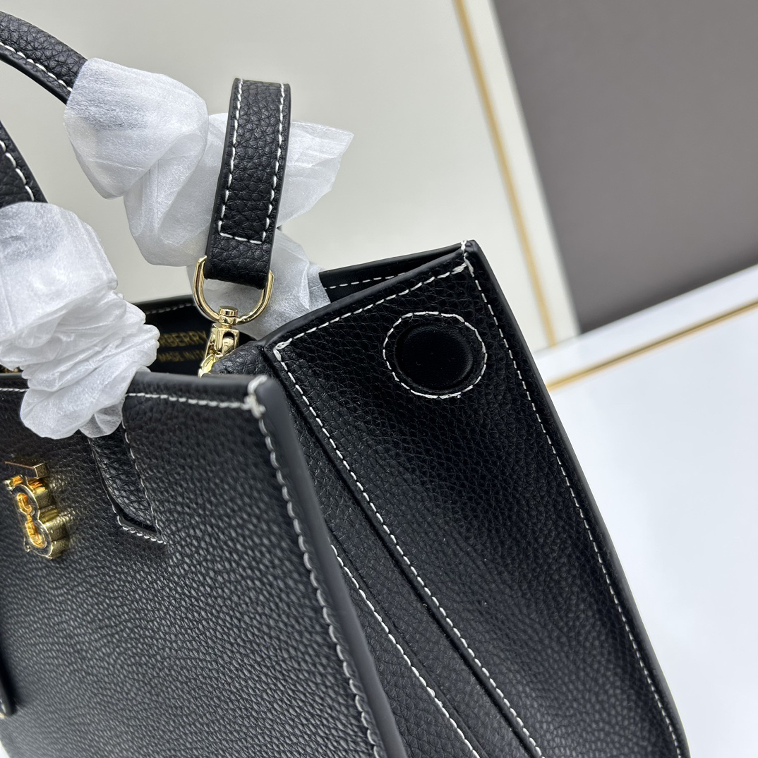 Burberry bag-141
