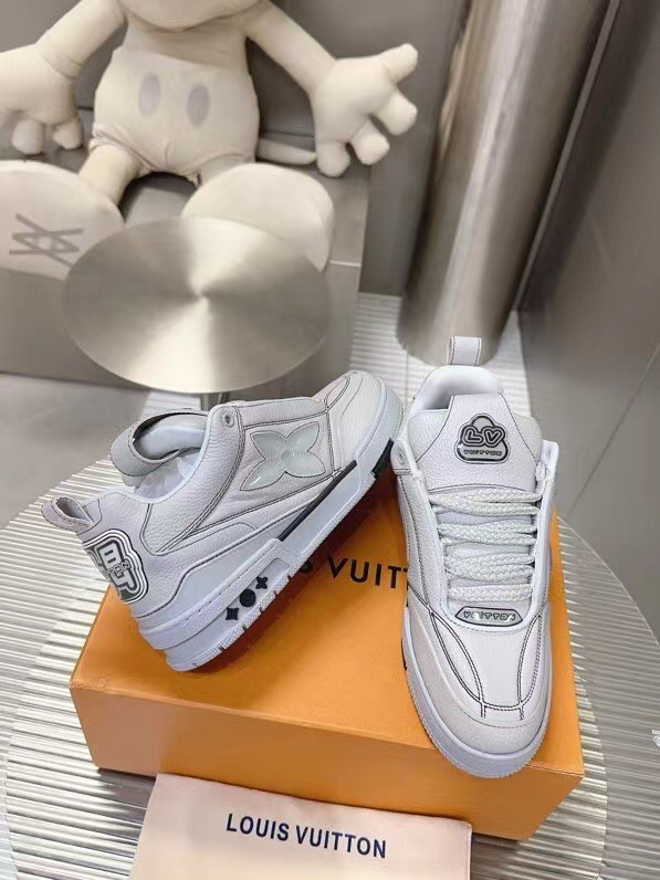 Lv Sneakers-48