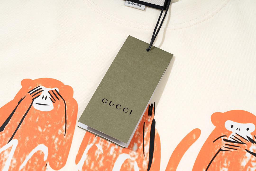 Gucci clothing-84
