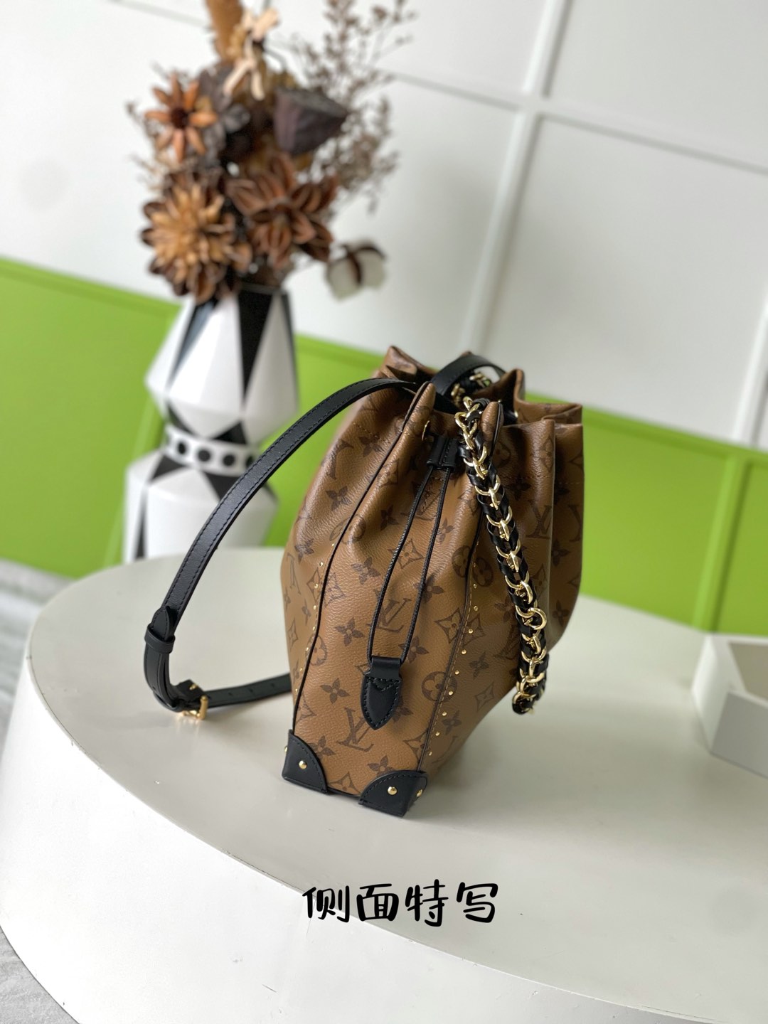Louis Vuitton bag-2