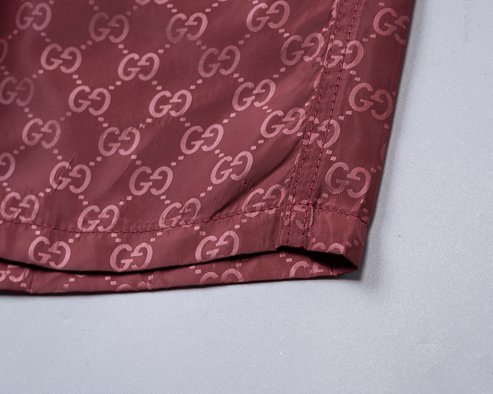 Gucci clothing-104