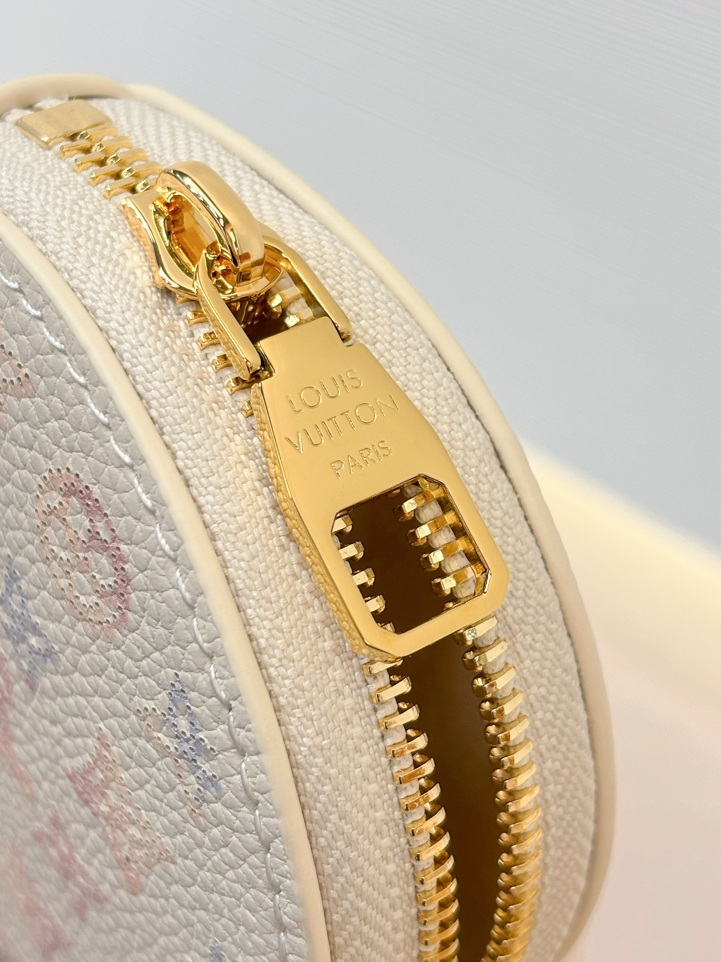 Louis Vuitton bag-178