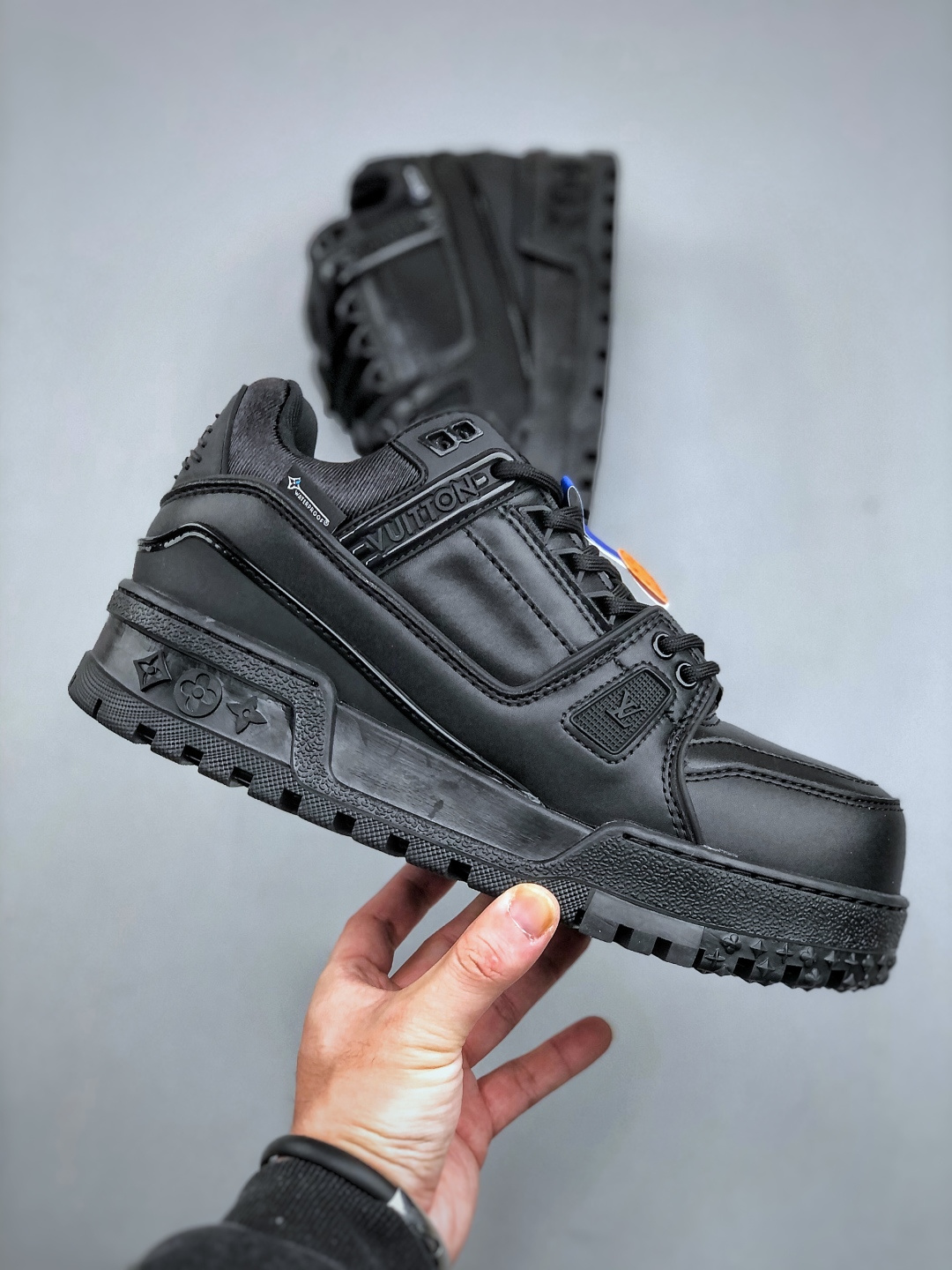 Lv Sneakers-4