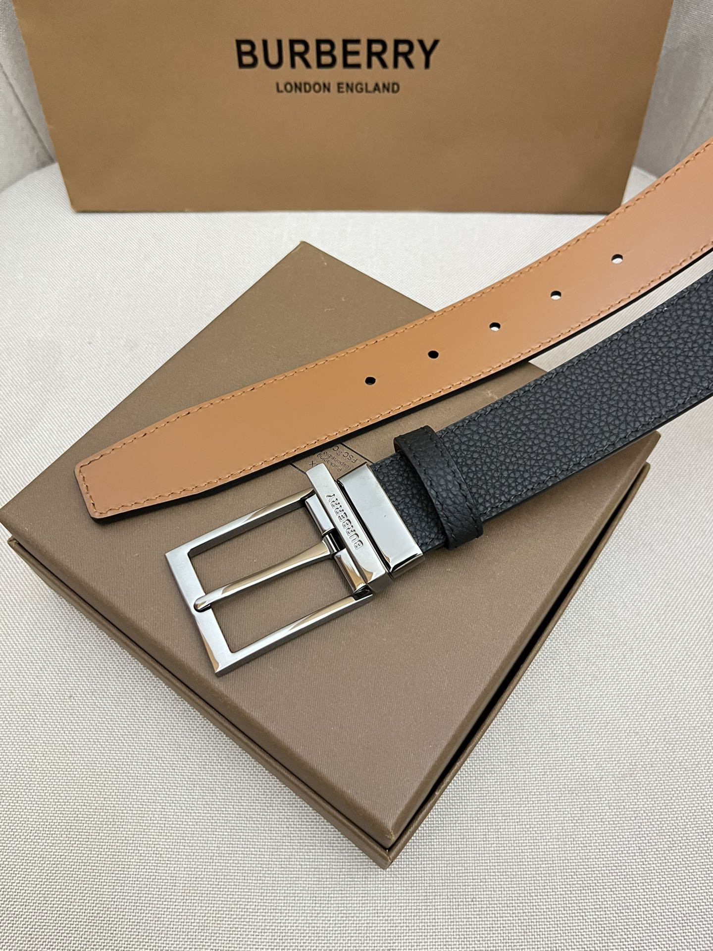 Burberry belt-92