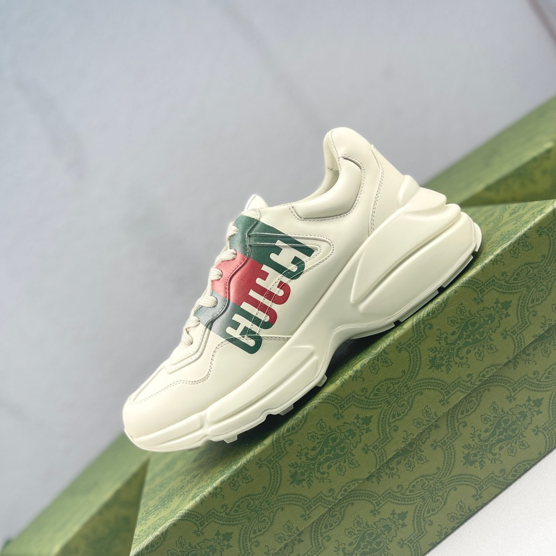 Gucci Sneakers-216