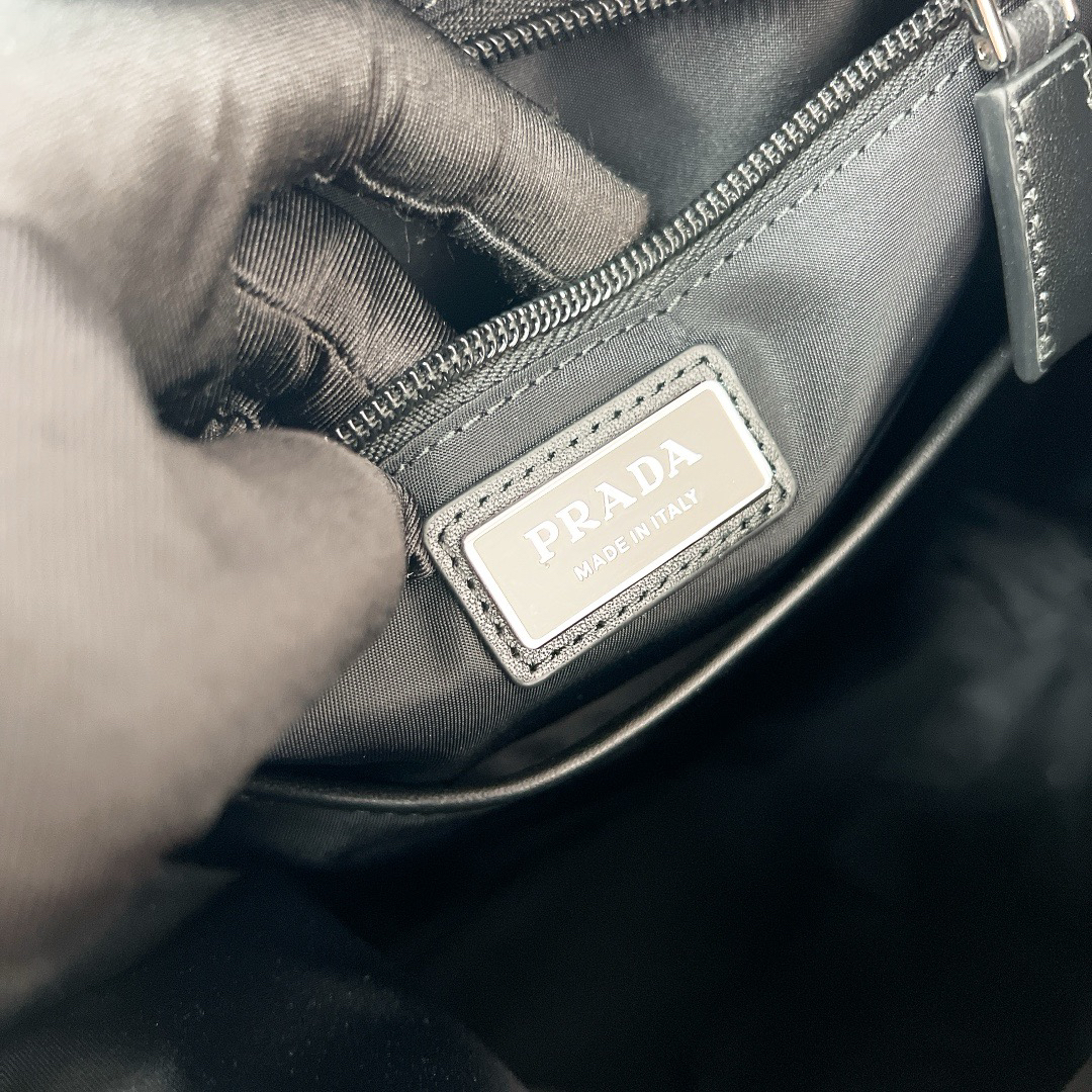 Prada bag-165