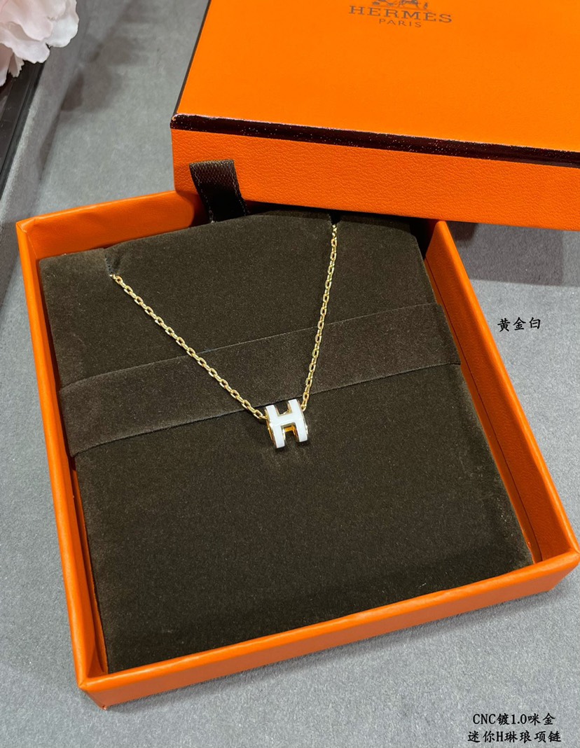 Hermes necklace-13