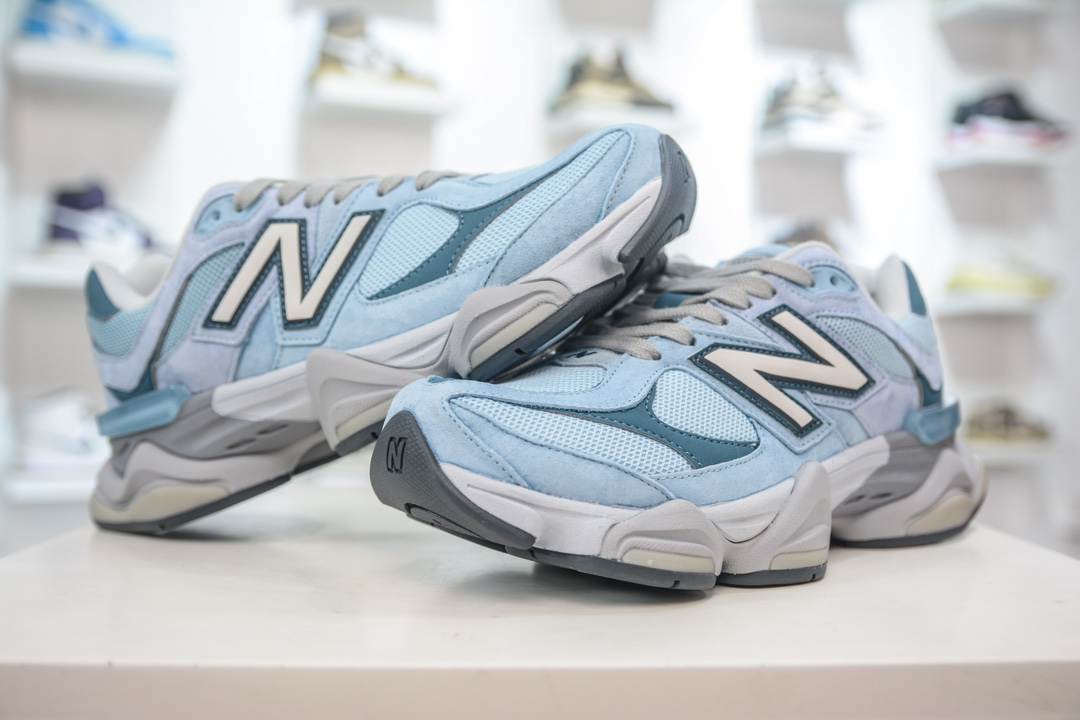 New Balance Sneakers-23