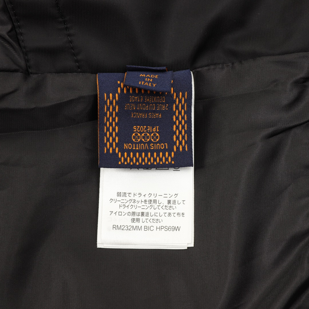 LV Clothing-285