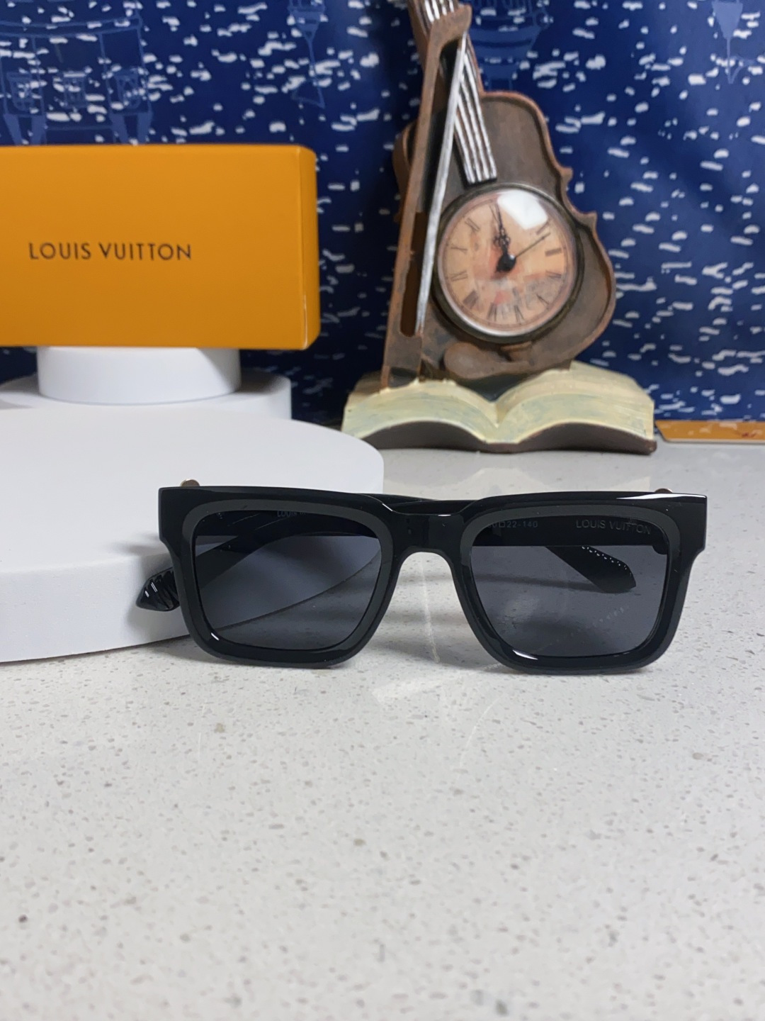 LV glasses-55