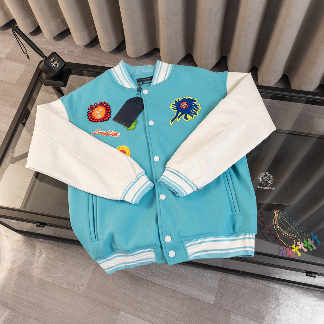 LV Clothing-316
