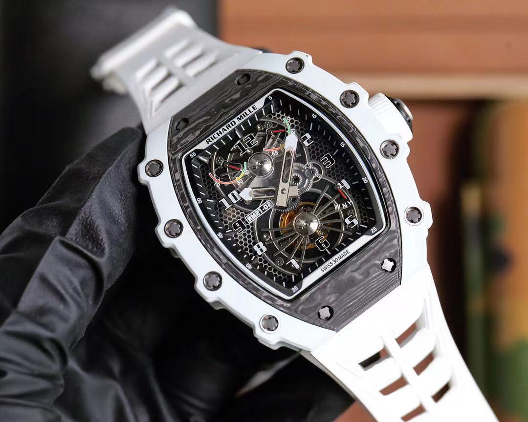 Watch 33