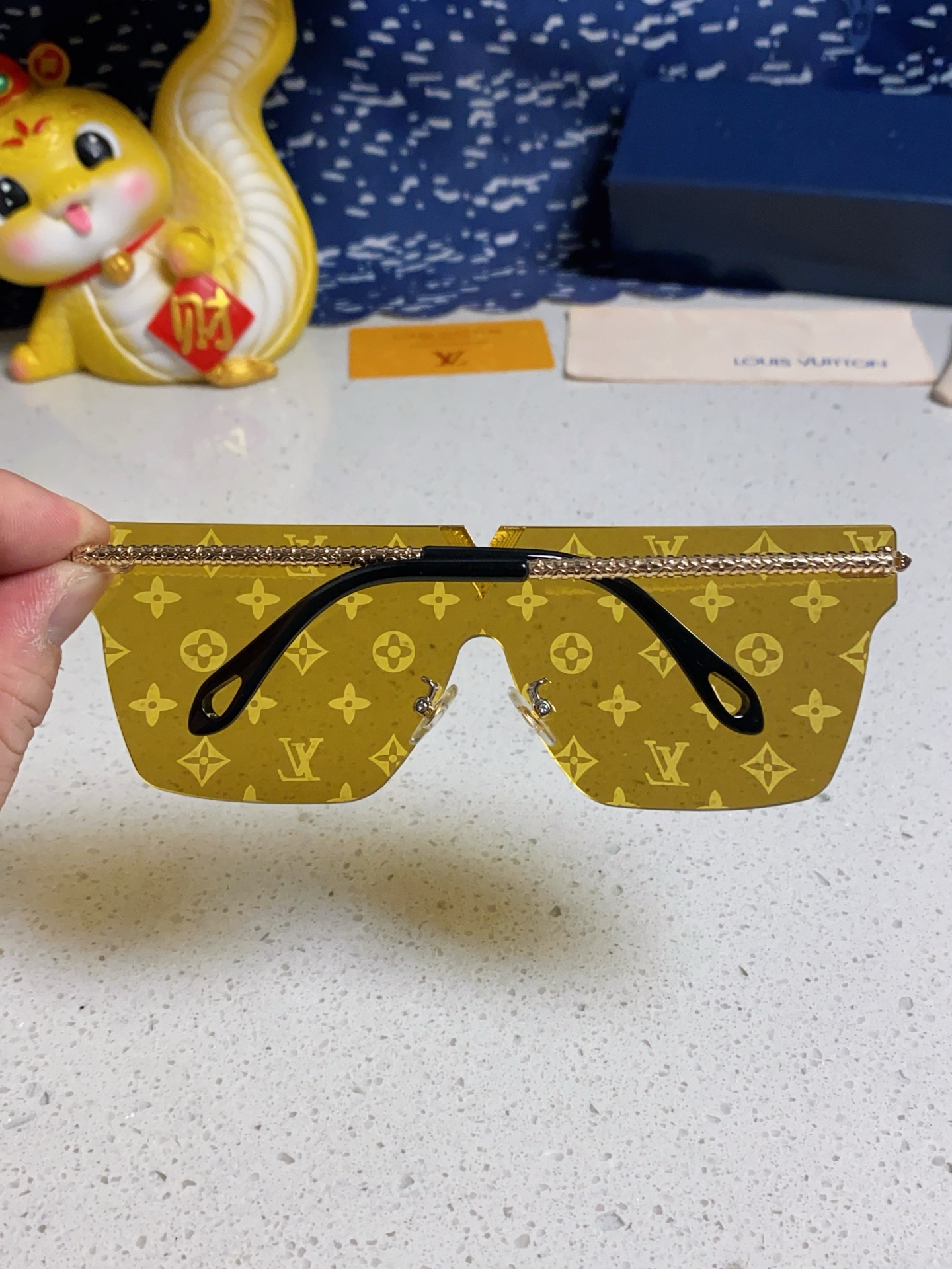 LV glasses-37