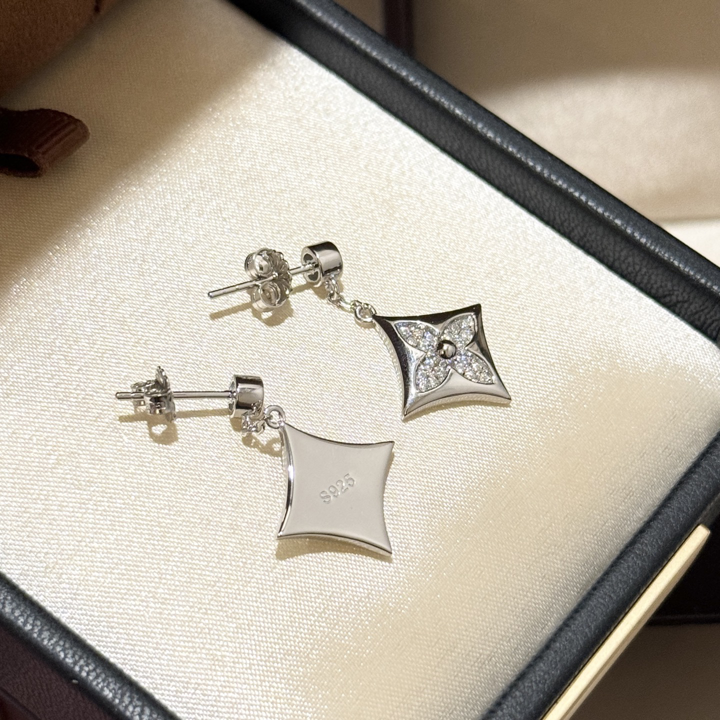 LV earrings-73
