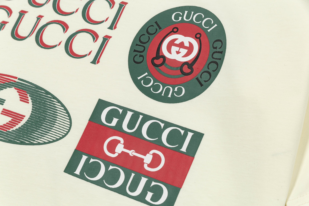 Gucci clothing-67