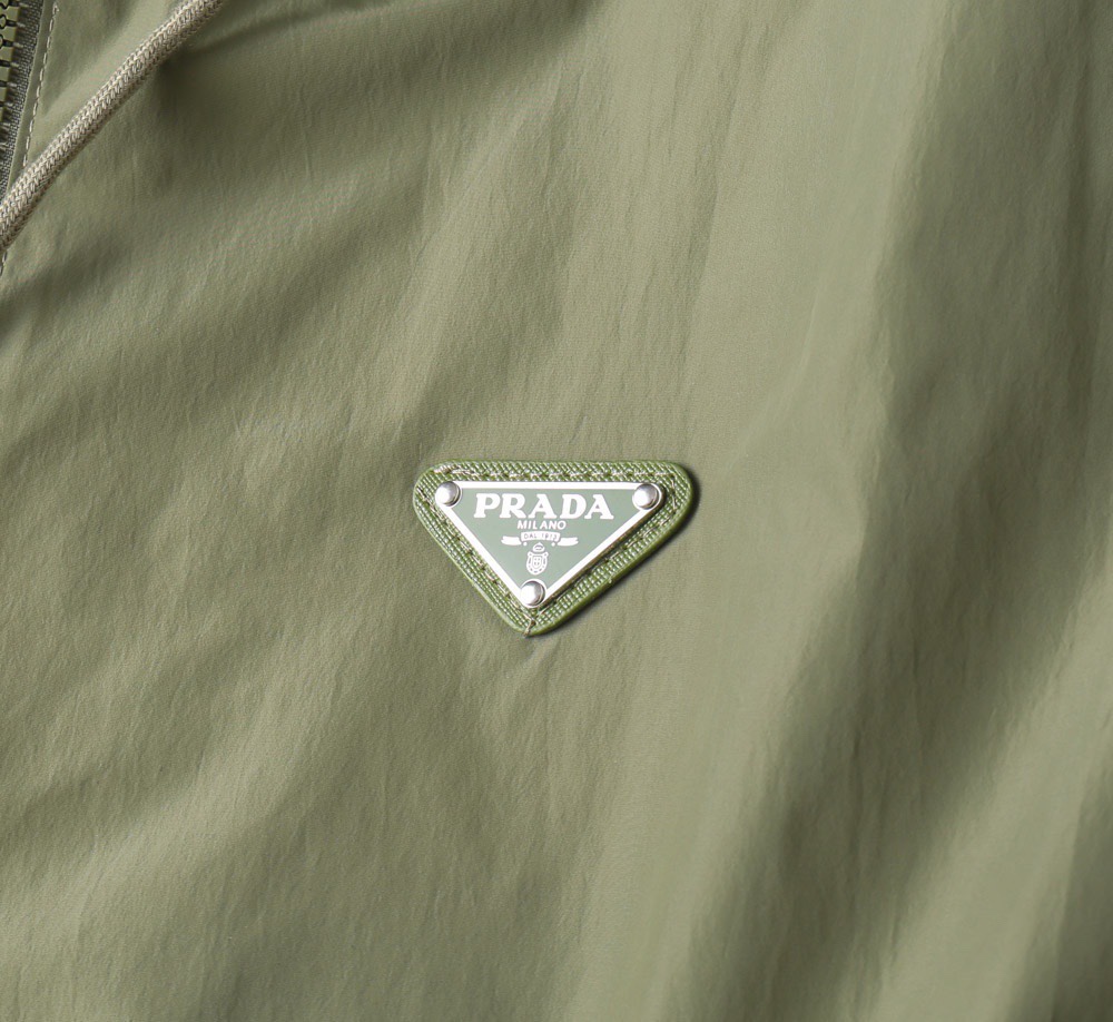 Prada Clothing-393