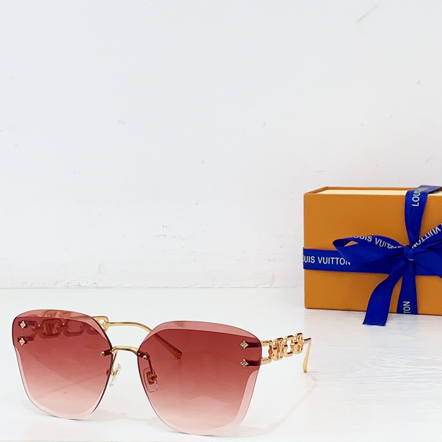 LV glasses-17