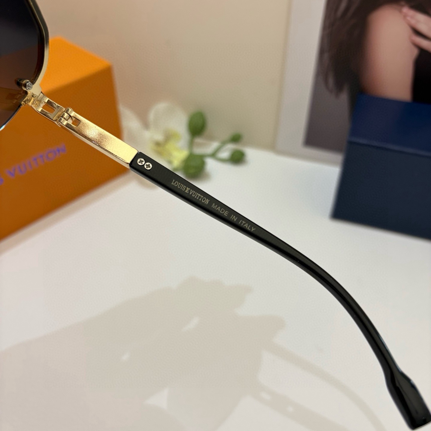LV glasses-56