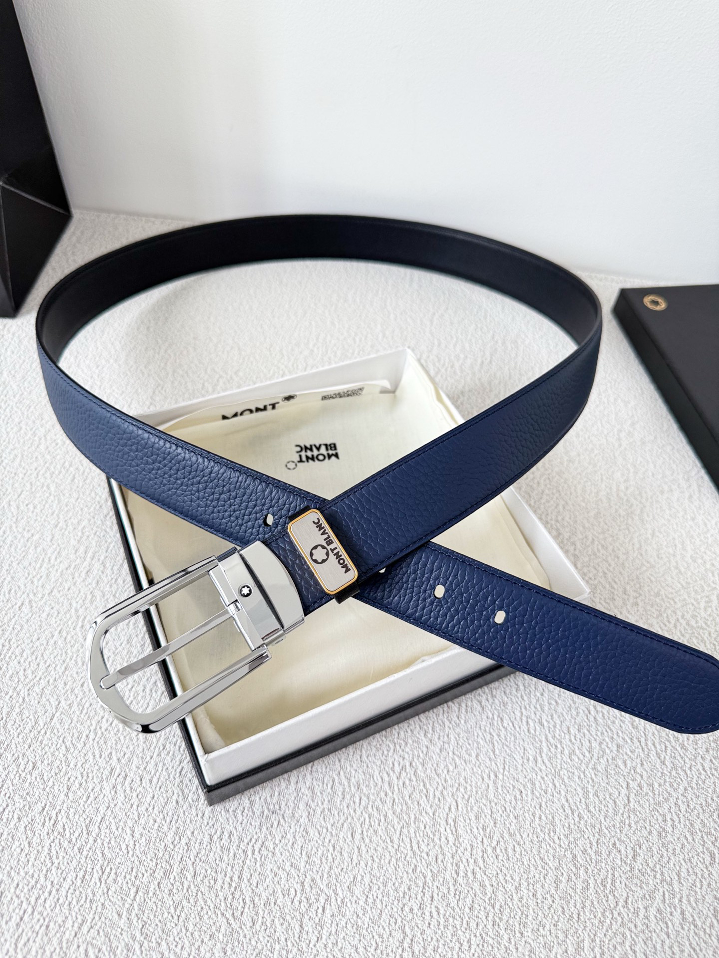 Montblanc belt-81