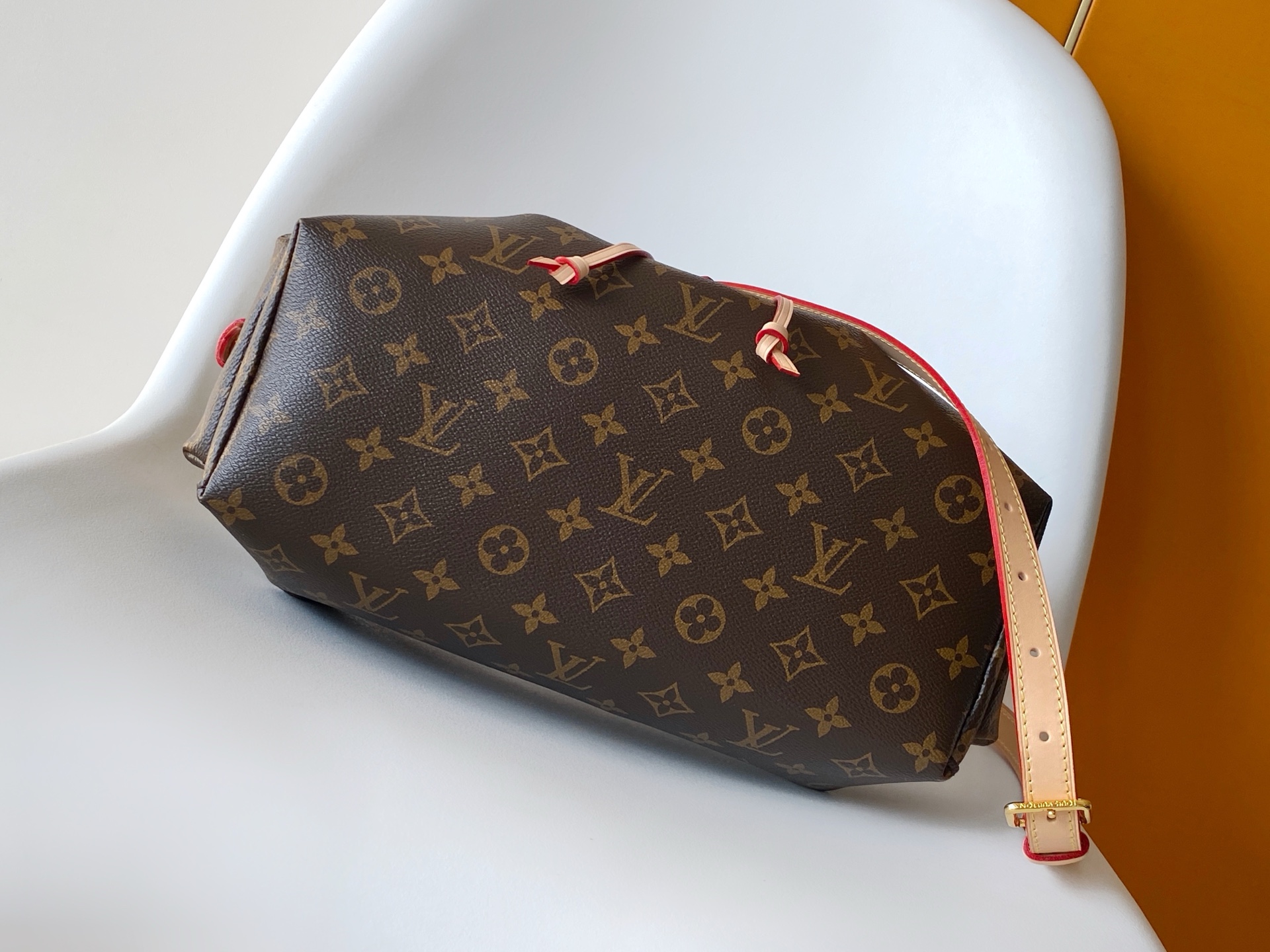 Louis Vuitton bag-174