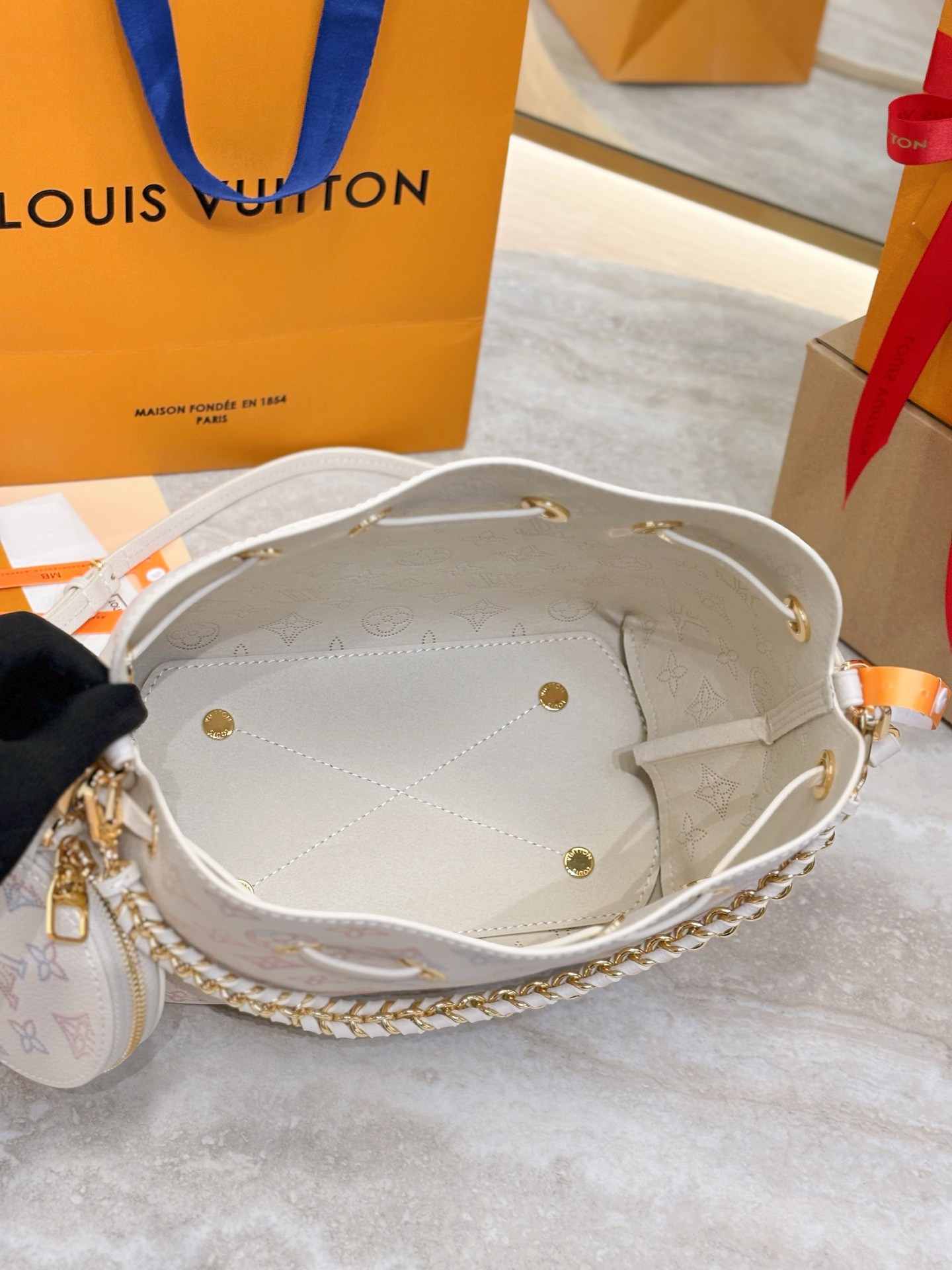 Louis Vuitton bag-178