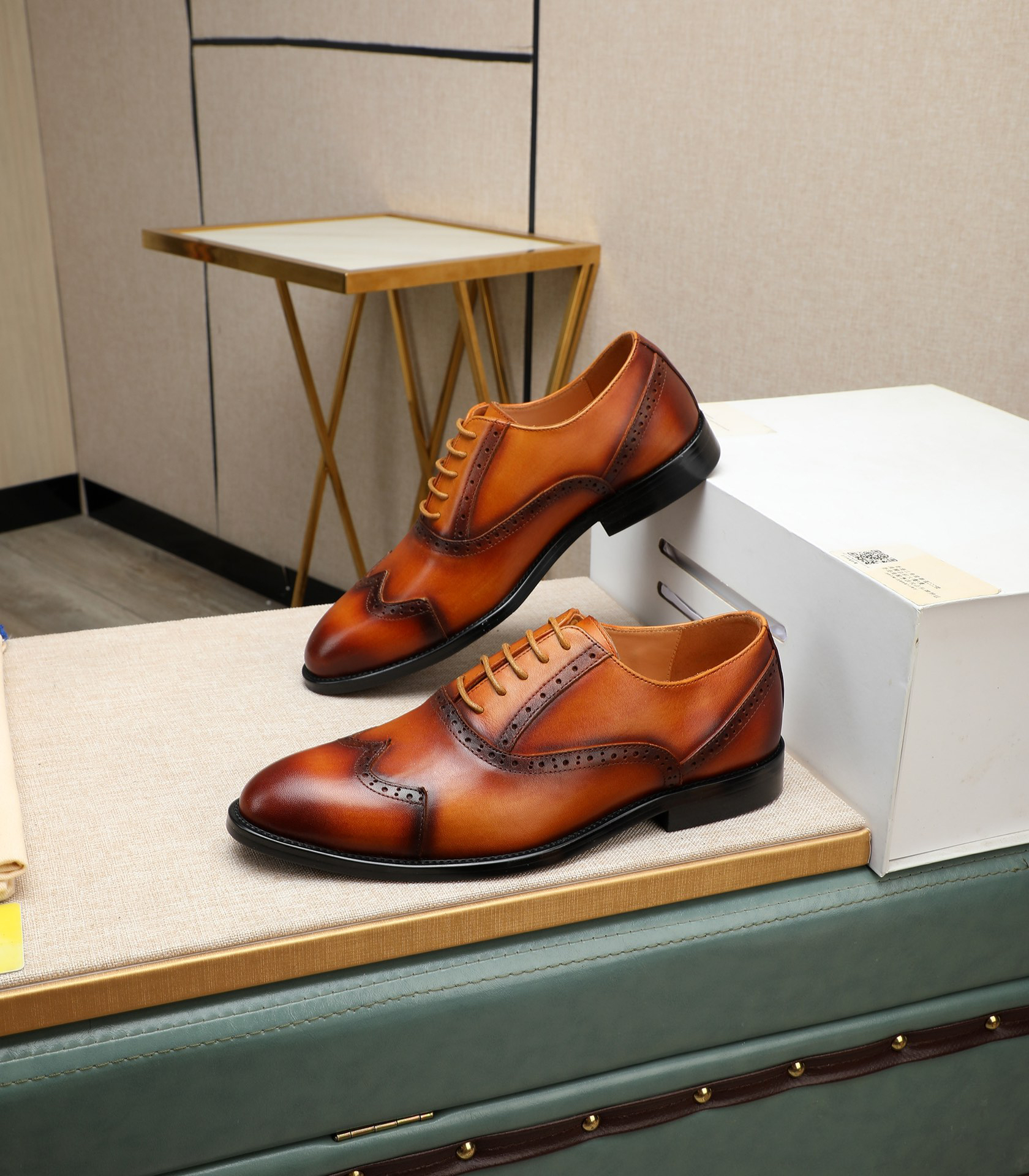 LV men's leather shoes-5