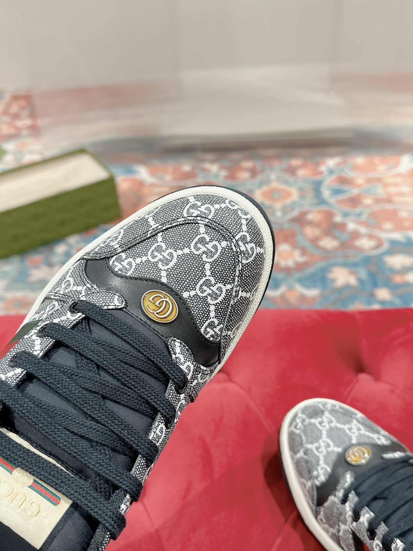 Gucci Sneakers-16