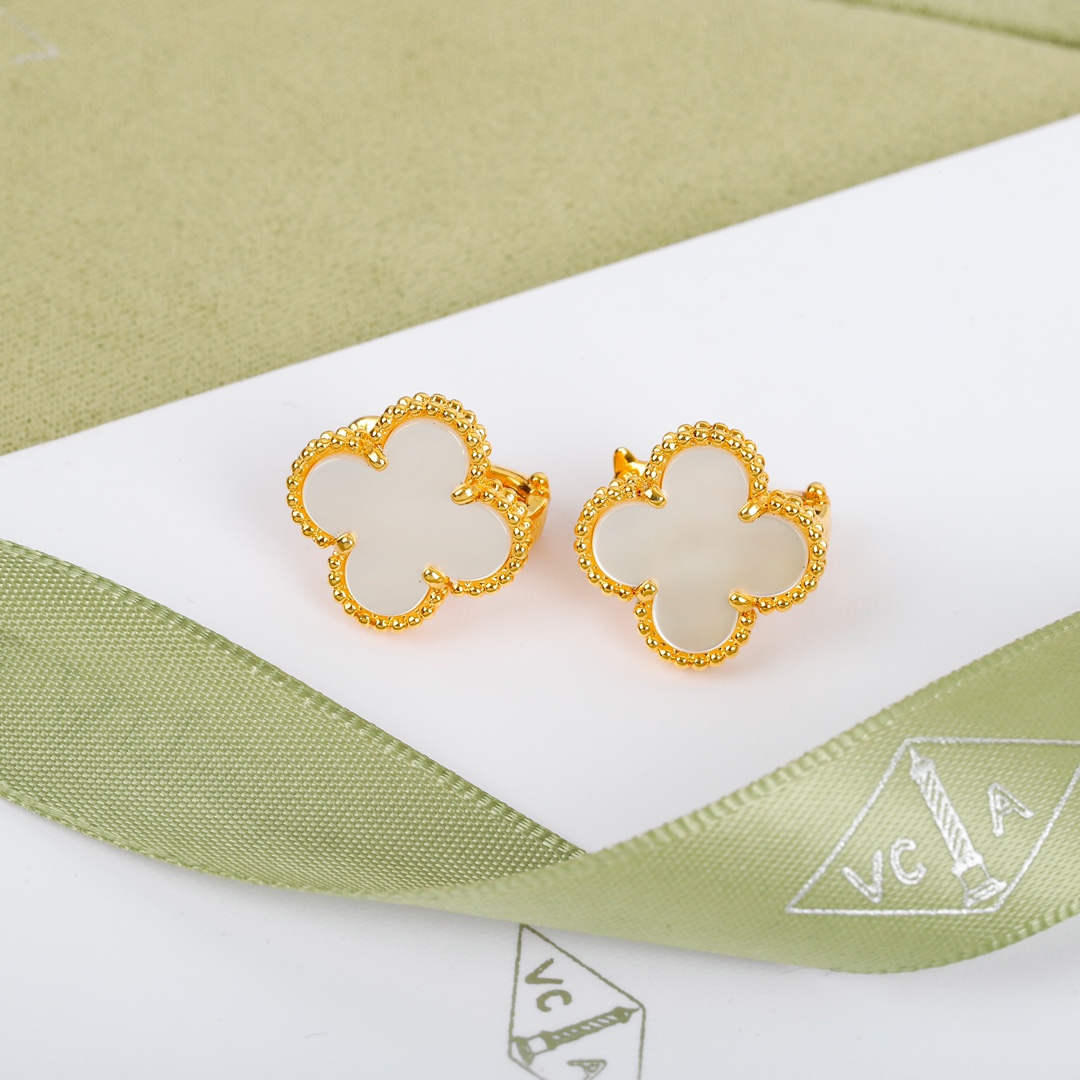 Van Cleef & Arpels earring-34