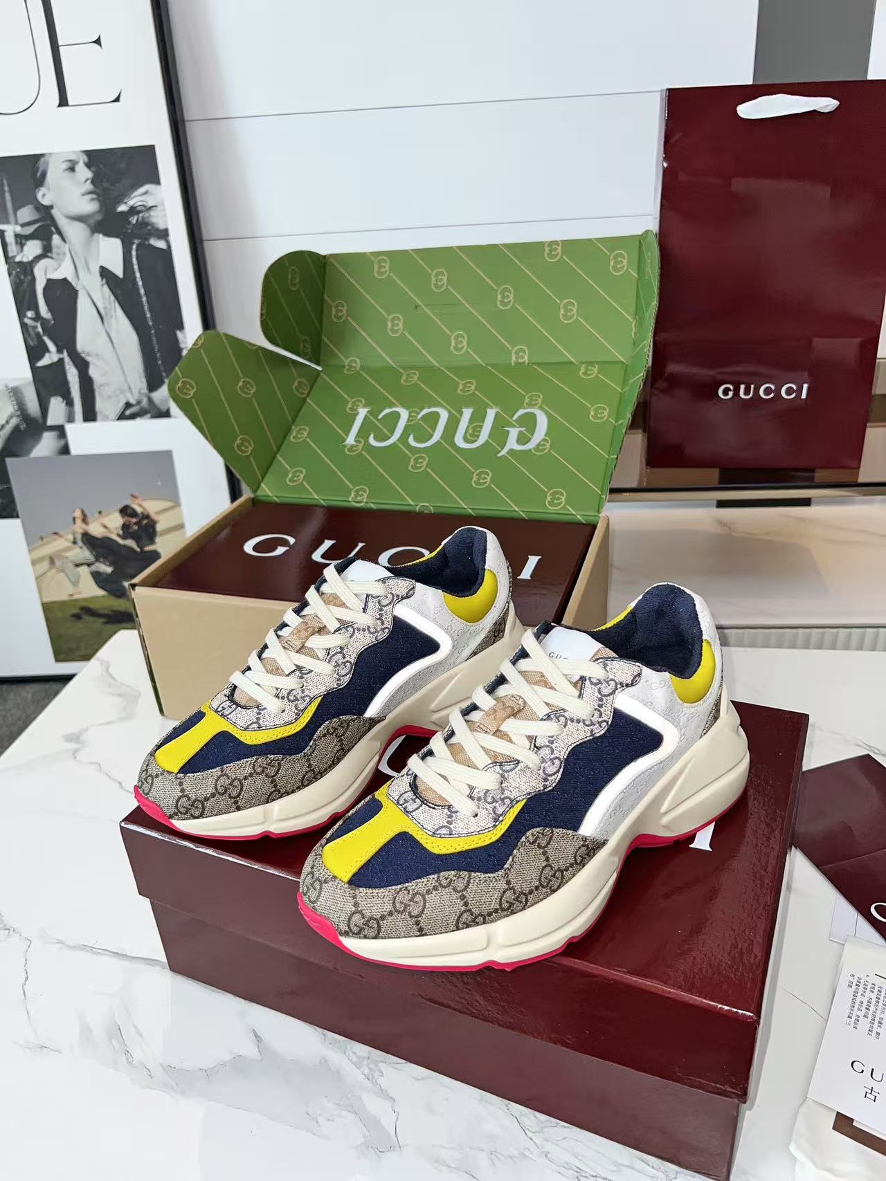 Gucci Sneakers-70