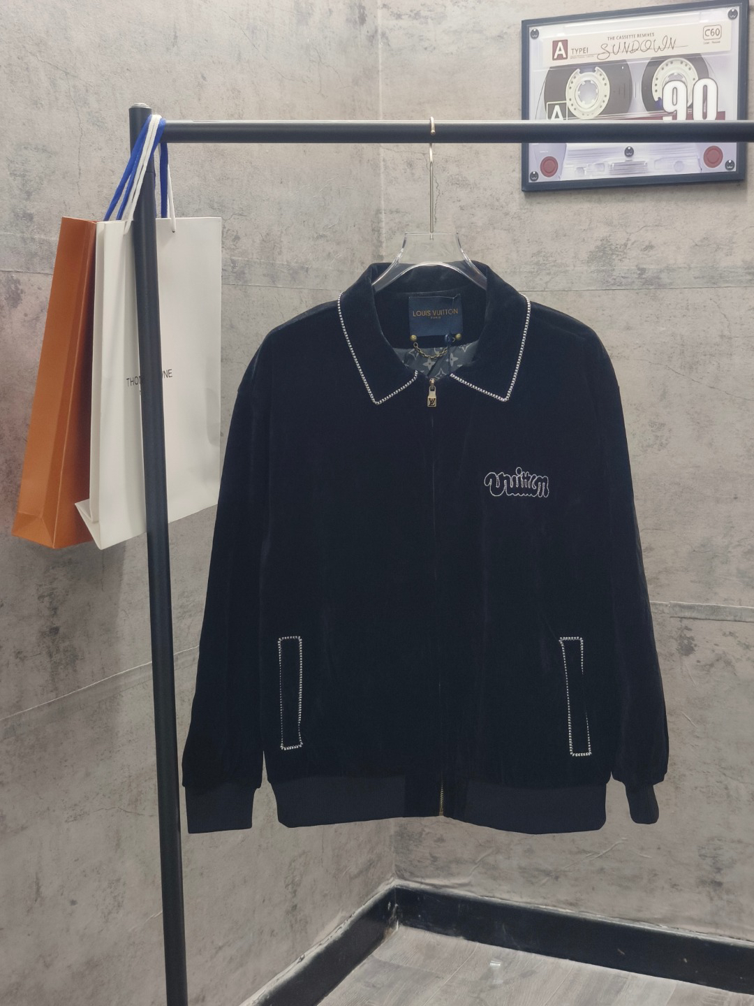 LV Clothing-290