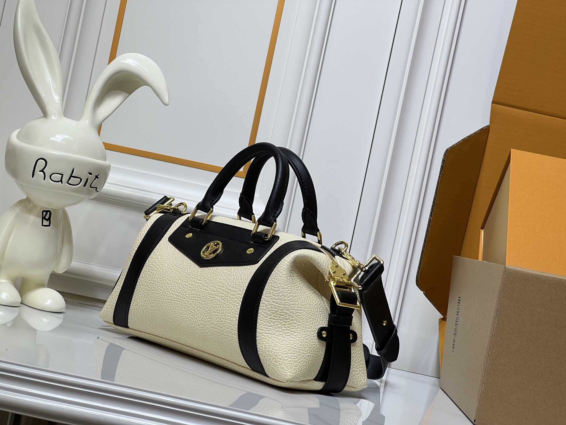 Louis Vuitton bag-164
