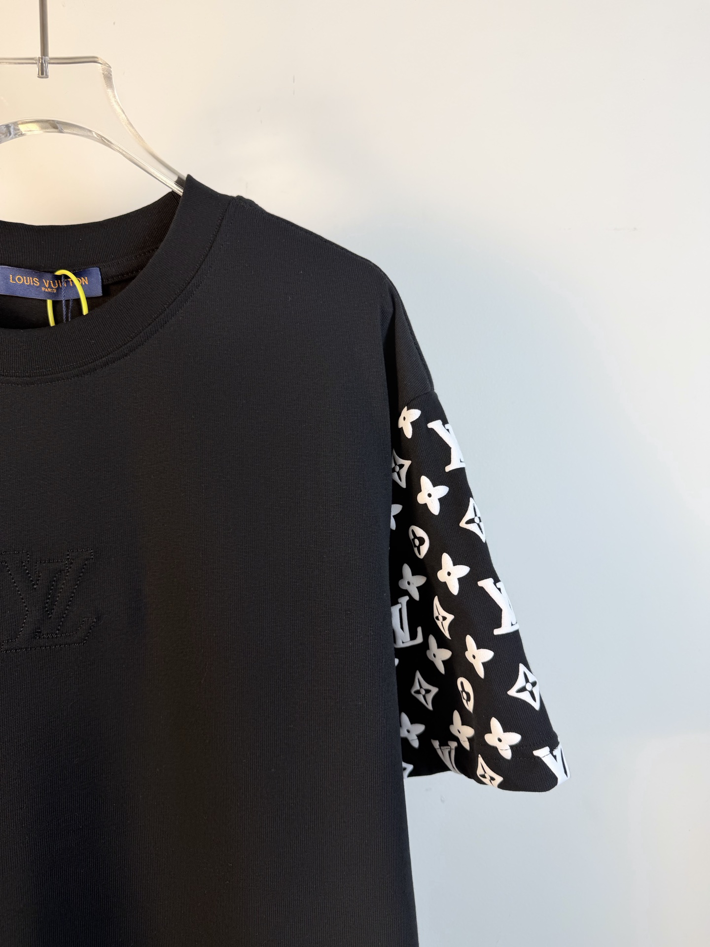 LV clothing-35