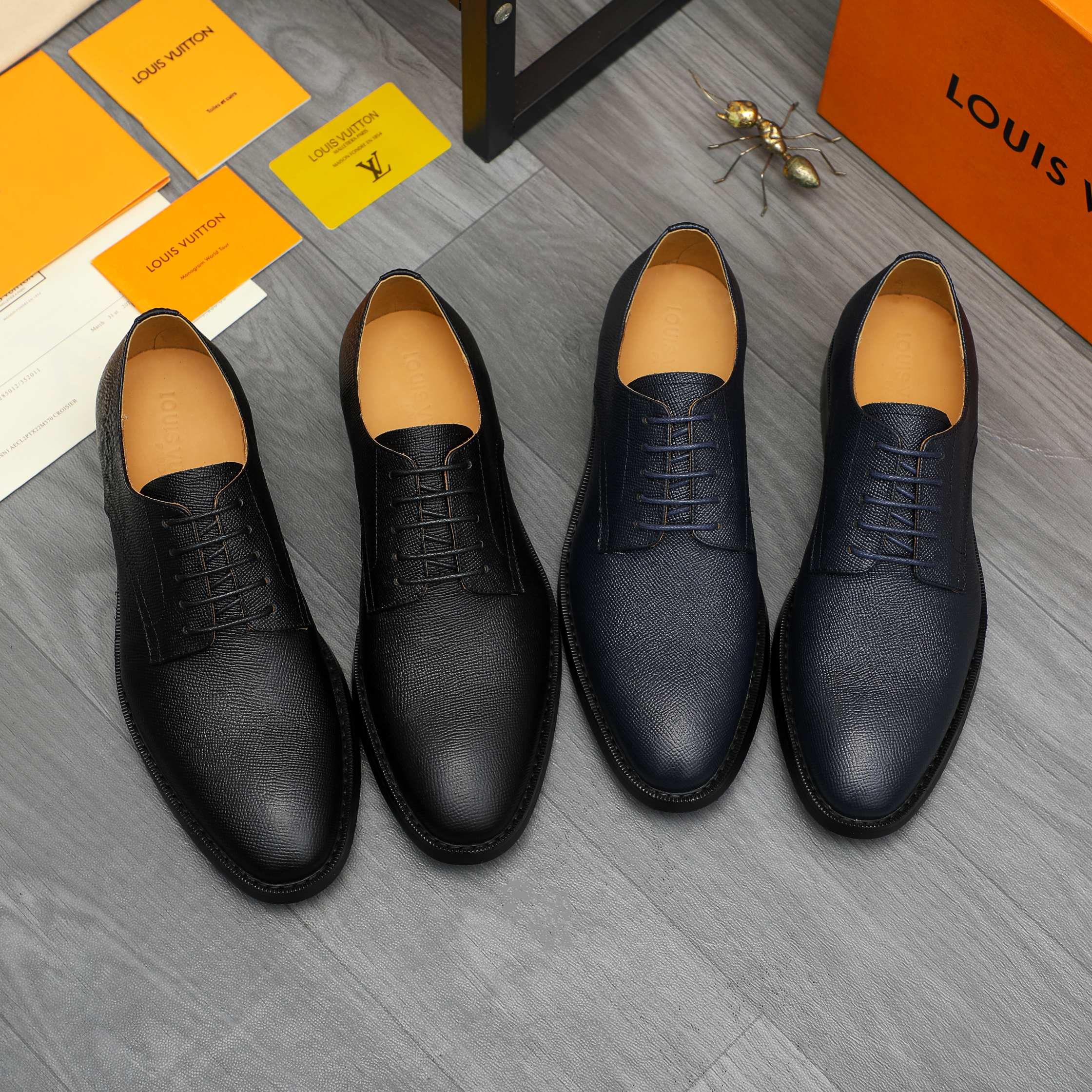 LV men's leather shoes-17