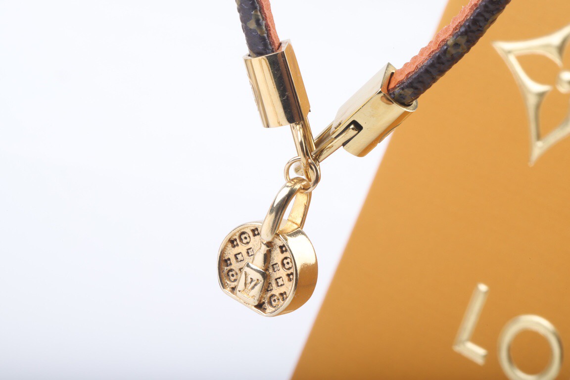 LV Bracelet-75
