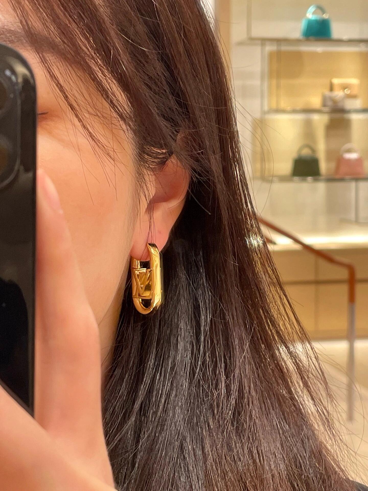 LV earrings-87