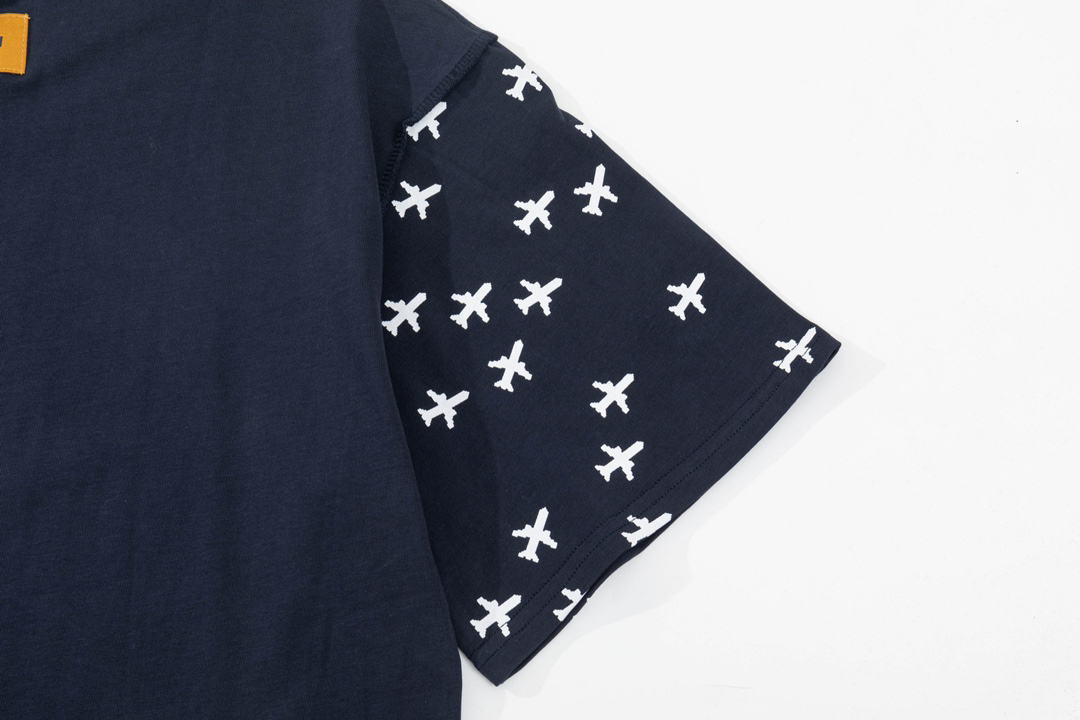 LV clothing-126