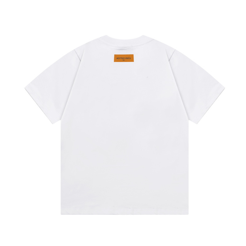 LV clothing-46