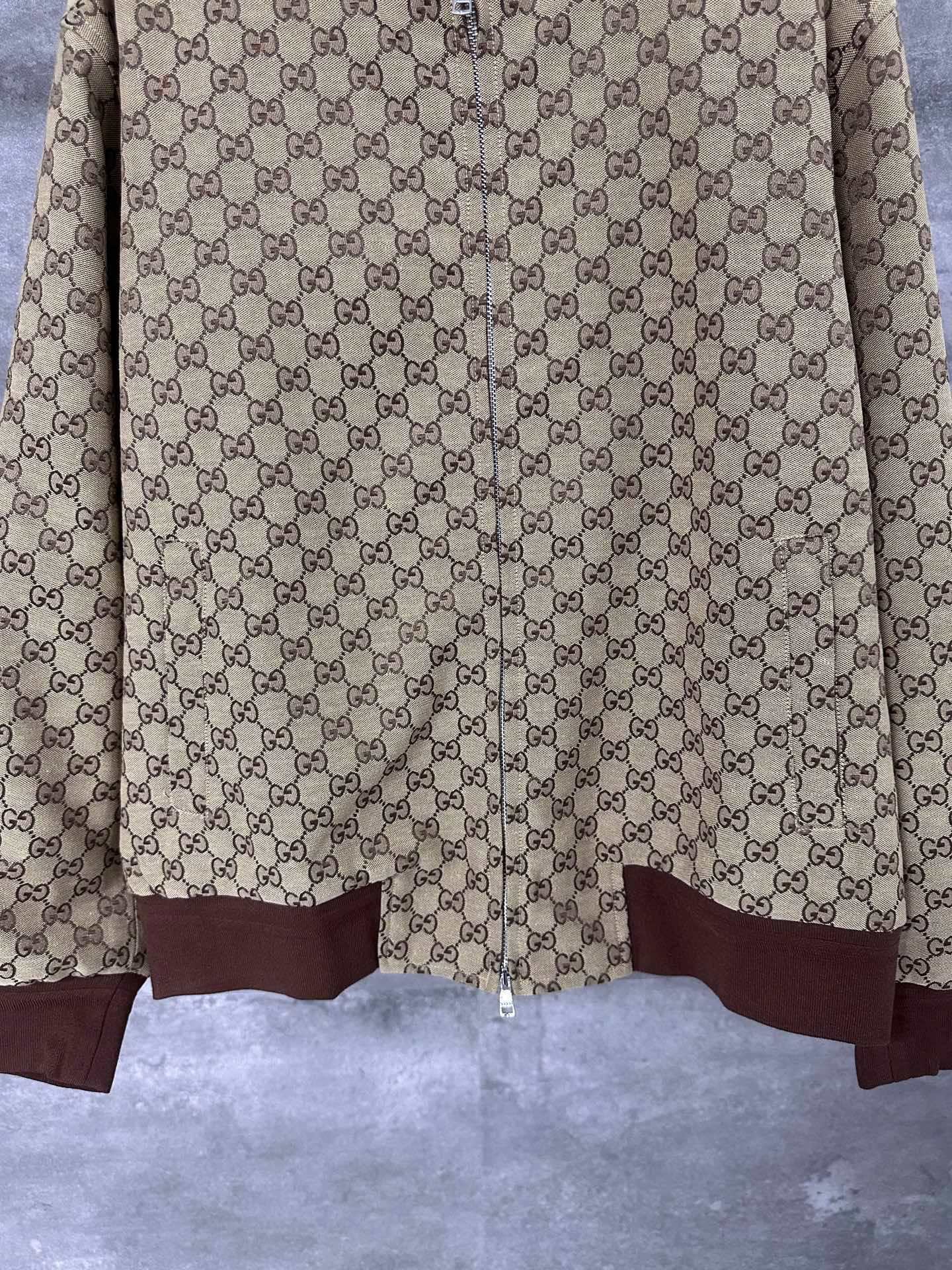 Gucci Clothing-325