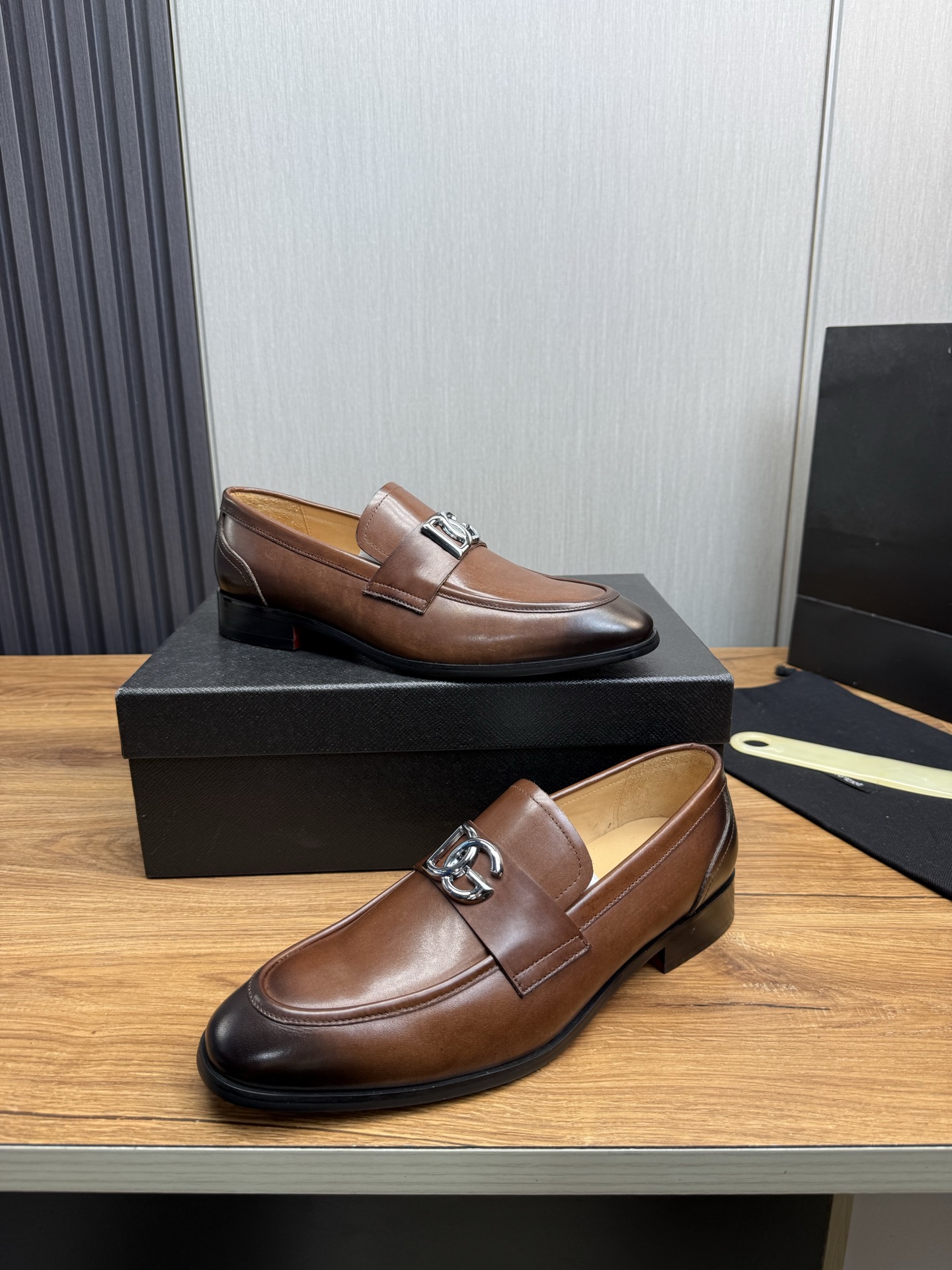 D&G men's leather shoes-25