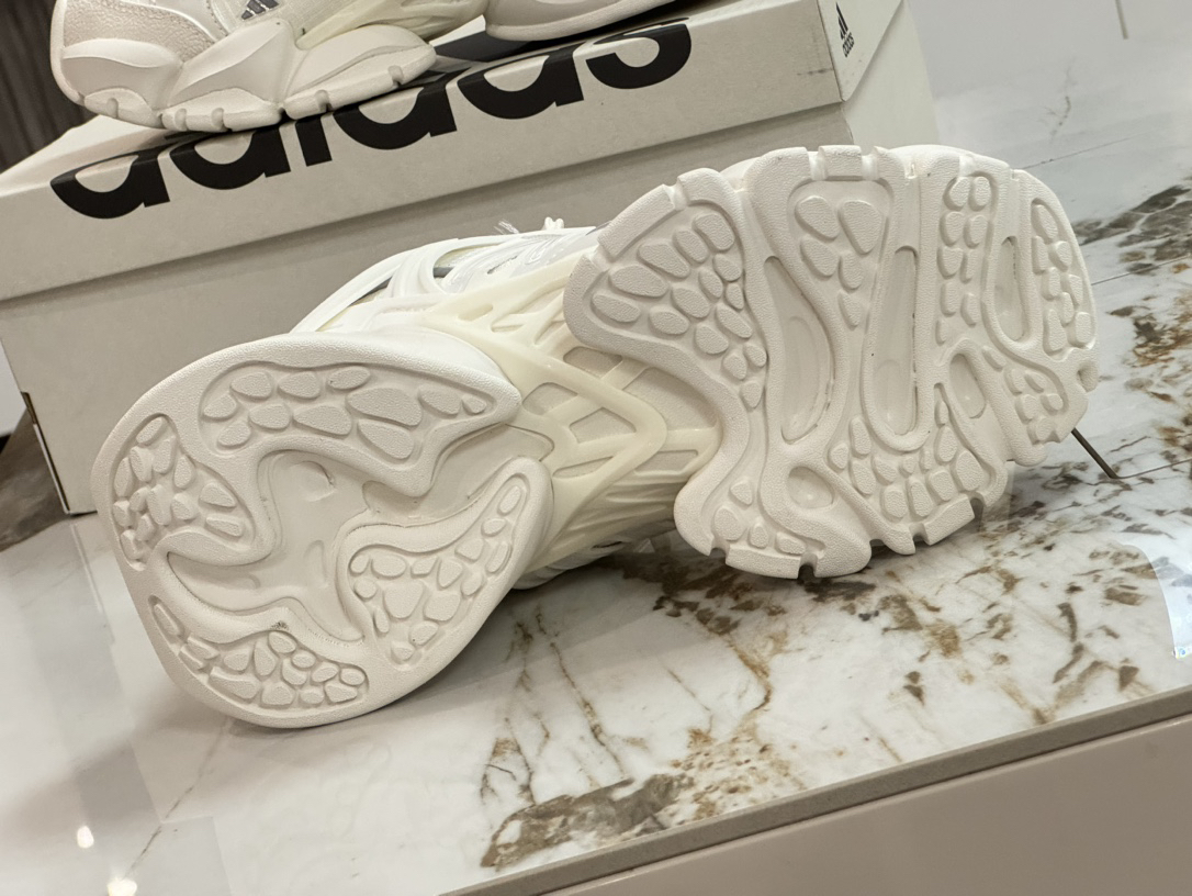 Adidas Sneakers-126