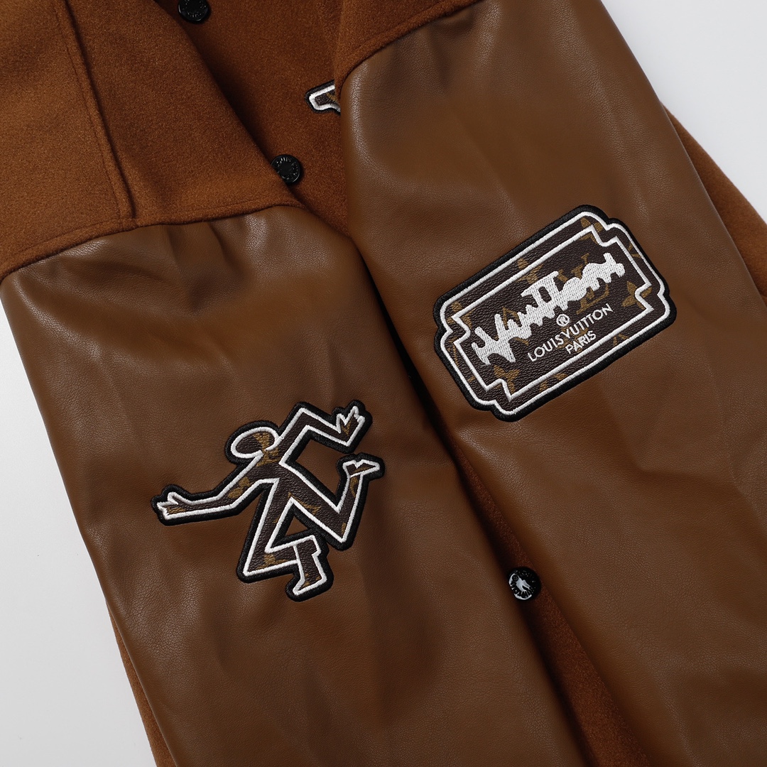 LV Clothing-280