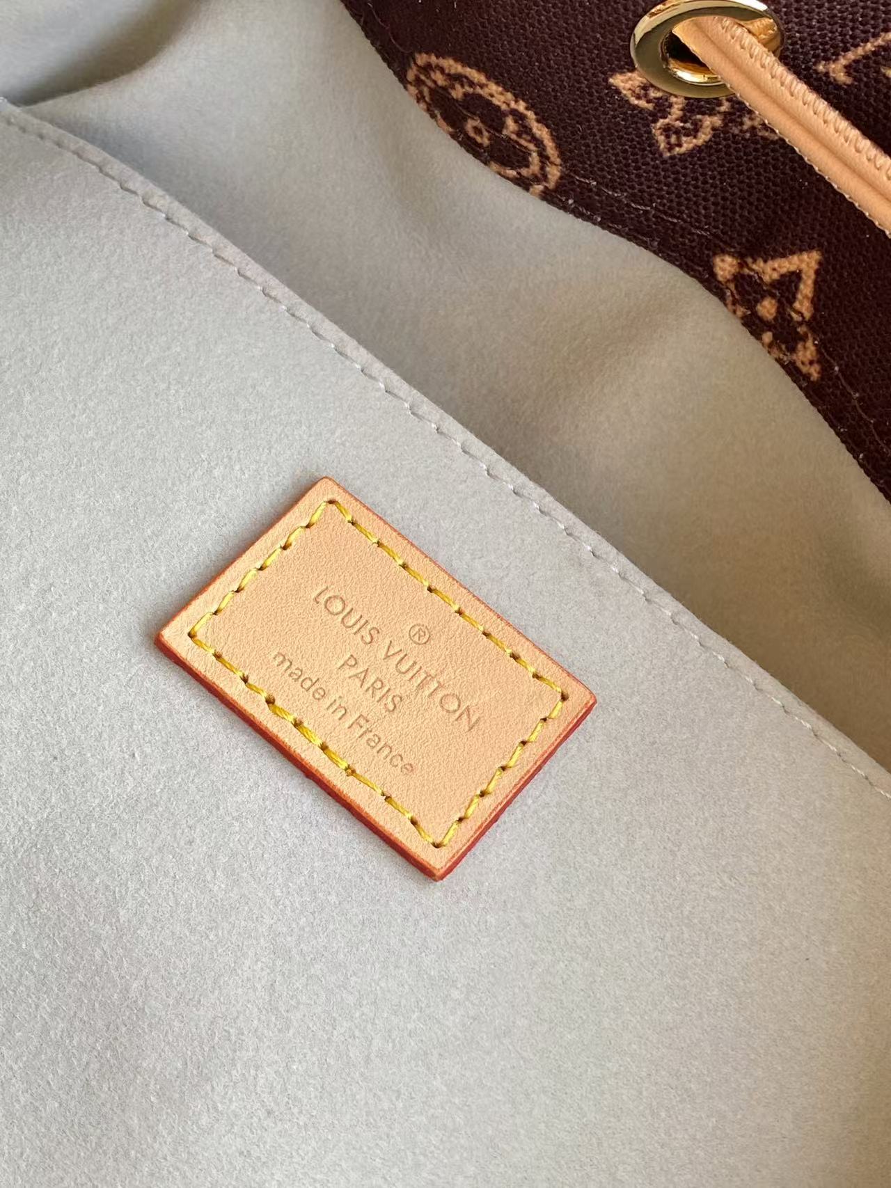 Louis Vuitton bag-84