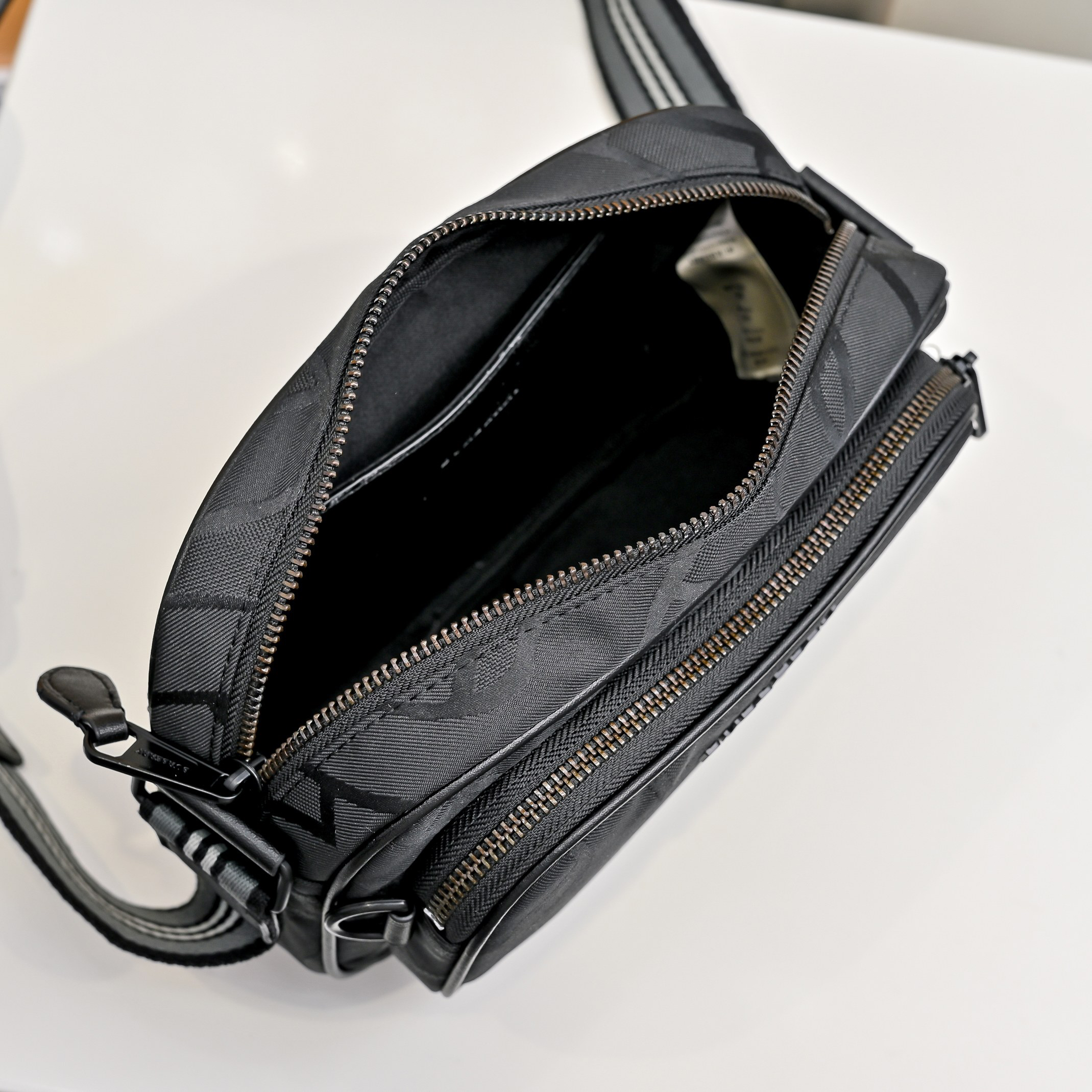 Burberry bag-12