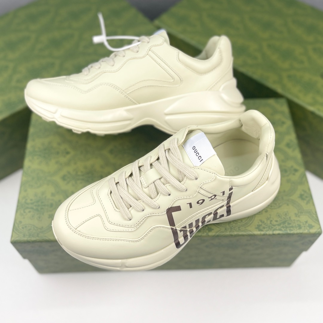 Gucci Sneakers-215