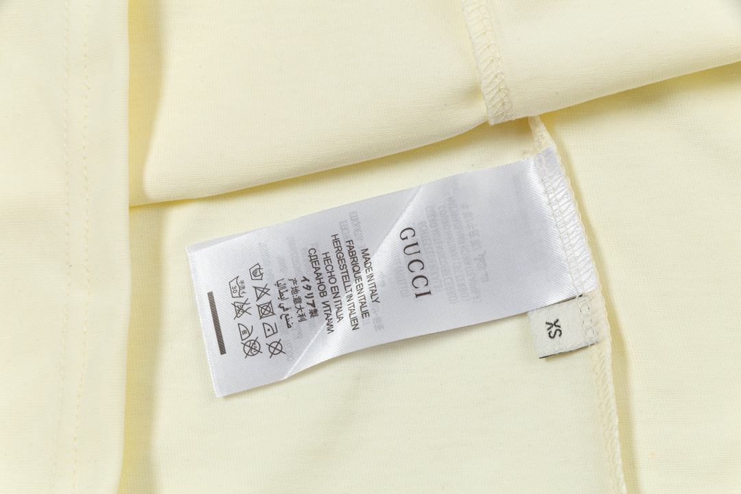 Gucci clothing-78