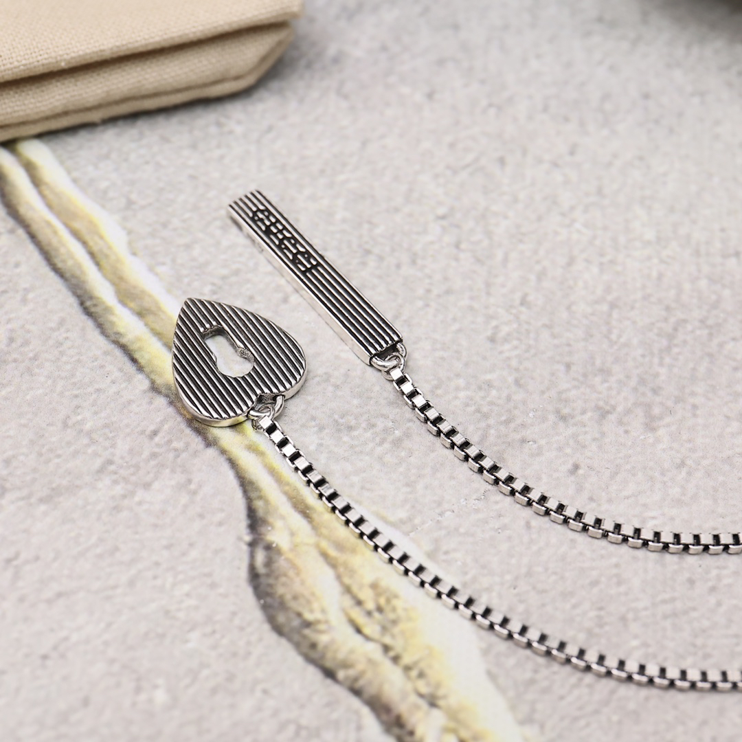 Gucci necklace-85